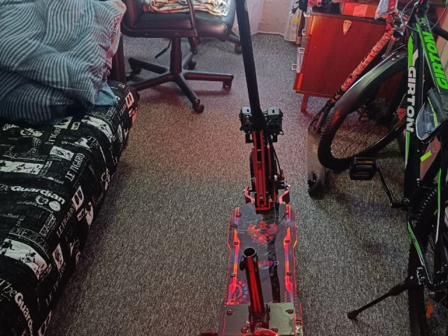 Фото: Продам новый электро самокат: LIEBAO M6💥