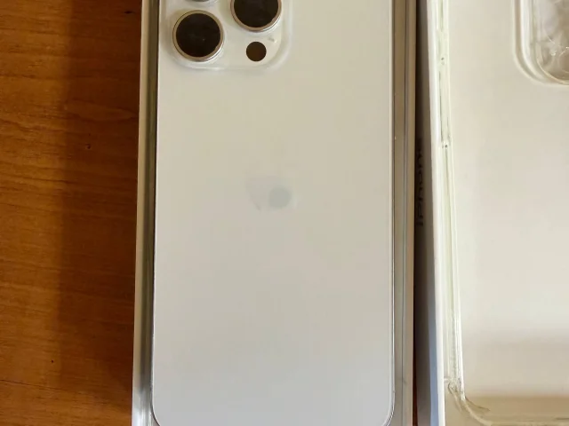 Фото: iPhone 15 pro max, 256 gb, 85% акб