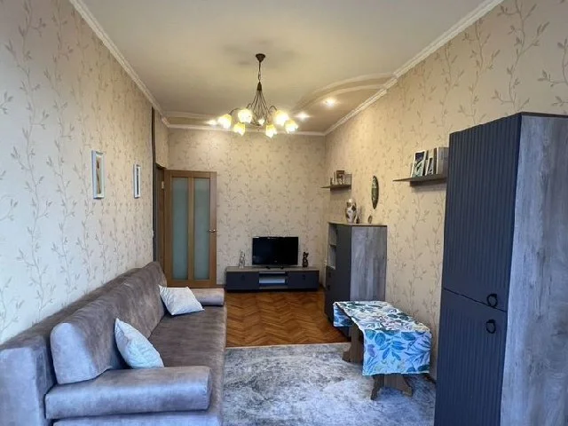 Фото: Сдаю двухкомнатную квартиру 49.0 м² этаж 4 город Донецк, Киевский район, проспект Германа Титова, 10 минут до Донбасс Ар