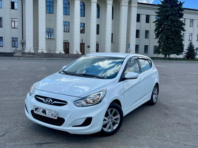 Фото: Hyundai Solaris Солярис 2012г. 1,6 механика!