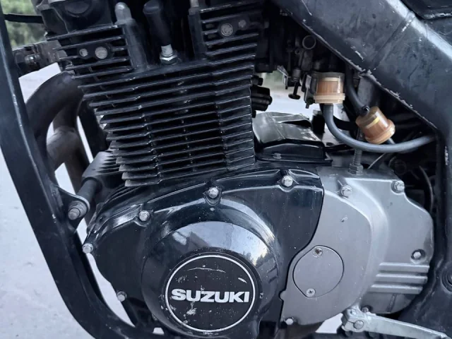 Фото: Продам Suzuki gs500 полностью в рабочем состоянии резина в порядке