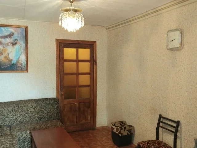 Фото: Продается светлая просторная 3‑комнатная квартира 56,,4 кв м в центре Мелитополя, напротив парка
