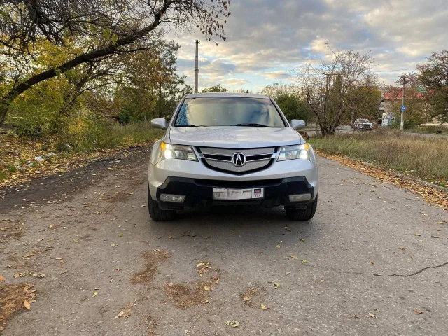 Фото: Продам семейную машинку Акуру MDX 2008 год мотор 3,7 коробка автомат , 7 мест, пробег 160тыс км родной,цена 1.350₽ состо