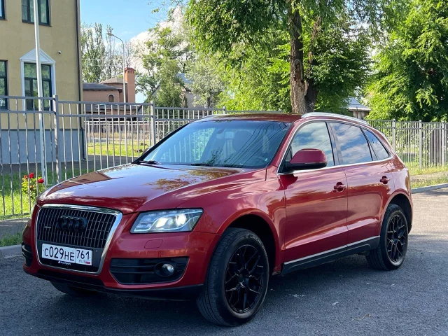 Фото: Ауди Q5 Quattro, 2008 год,
