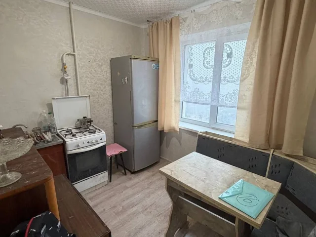 Фото: Продается 1 к.кв.норм. жилое состояние с мебелью и техникой Б-р Шевченка 309 ( р-к Космос) 8/9 лифт работает площ. 34.5