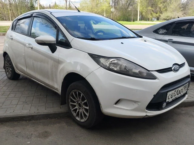 Фото: Продам FORD фиеста 2012 год. в хорошем состоянии. Мотор 1.3л. маневренный экономичный работает отлично масло не жрёт. МК