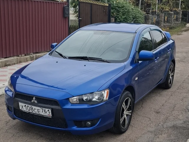Фото: Mitsubishi Lancer - 2008 год
