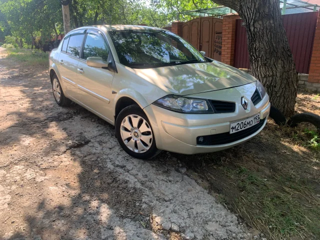 Фото: Renault Megane II. 1.6
