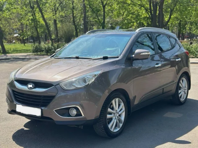 Фото: В продаже Hyundai ix 35 (4WD), эксплуатация с 2012 г ,182 000 пробег оригинальный ,Мотор - 2.0 л бензин , внимание без з