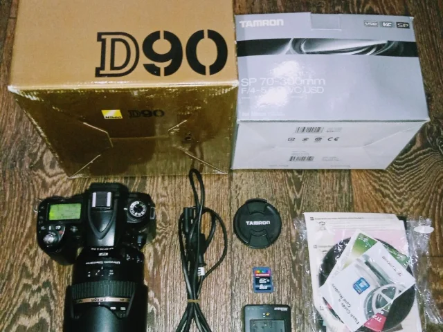 Фото: Продам зеркальный полупрофессиональный фотоаппарат NIKON D90 в отличном состоянии. Город Луганск