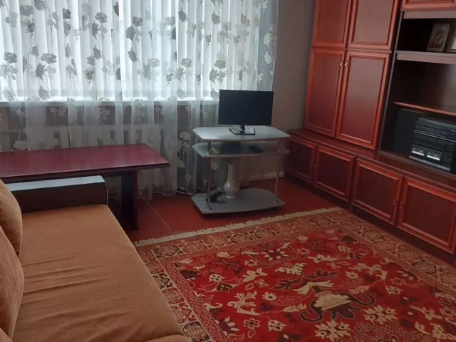 Фото: Продается 2-комн. квартира. Киевский р-н, ул. Кутузова, 47.3 м² | рублей
