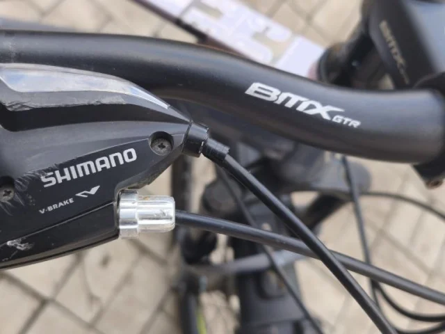 Фото: Велосипед BMX GTR с тормозами shimano