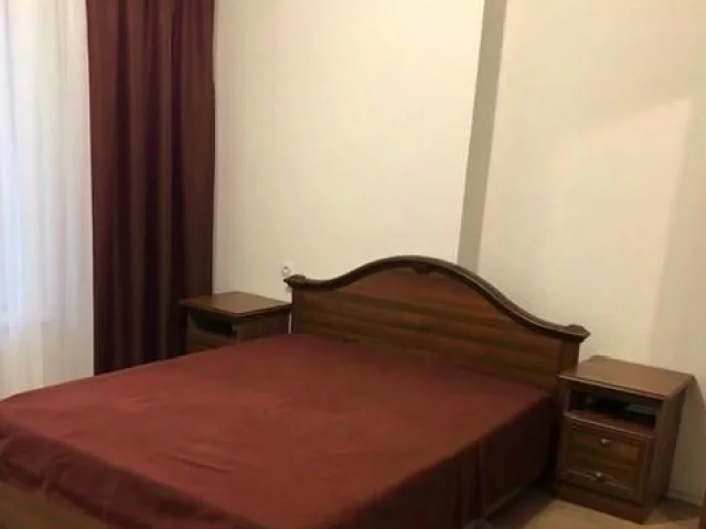 Фото: Сдам трехкомнатную квартиру в Кировском районе. только платежеспособным людям, адекватным, с собаками большими не рассмо