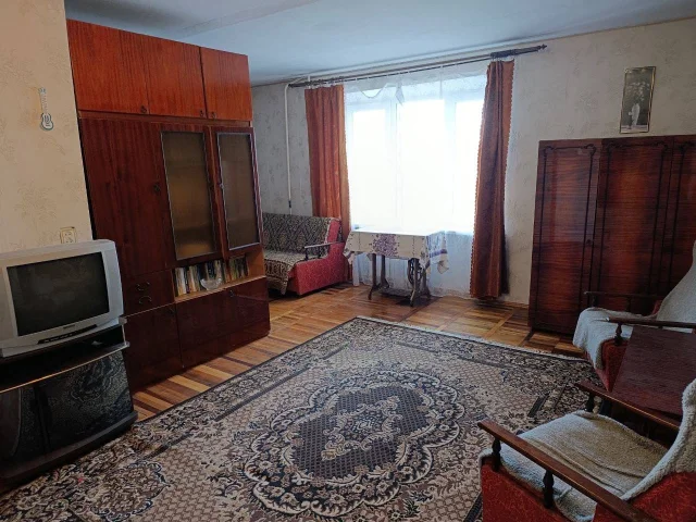 Фото: Сдаётся в аренду на длительный срок 1к в районе АКЗ/РТС. Рядом рынок, детский сад, супермаркет, гастроном «Киев»