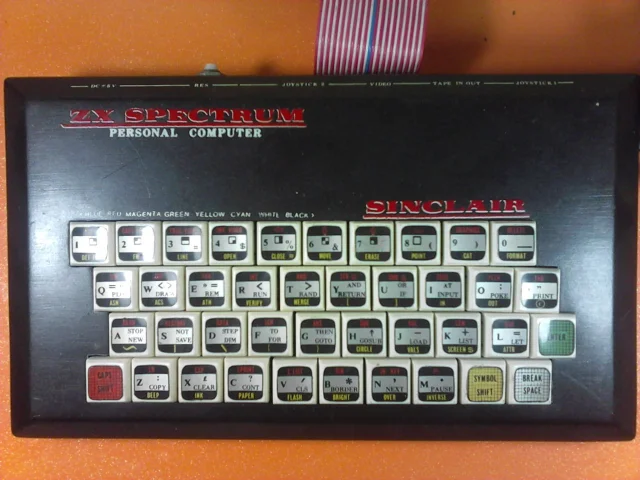 Фото: ZX Spectrum — 8-разрядный первый персональный «игровой » компьютер. Клон, возможно ленинградский. Работоспособность неиз