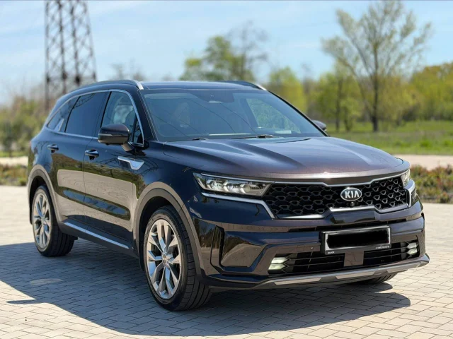 Фото: KIA SORENTO