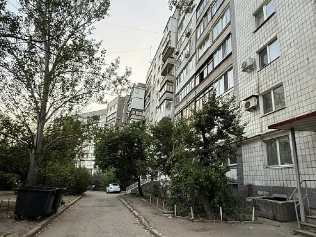 Фото: Продажа 1-комнатной квартиры в Ворошиловском районе