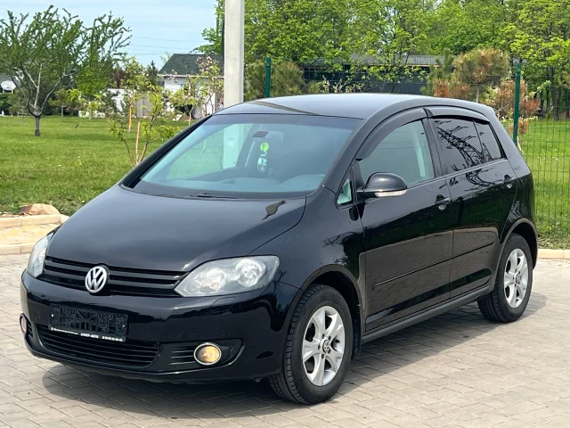 Фото: 🚗 Volkswagen Golf Plus