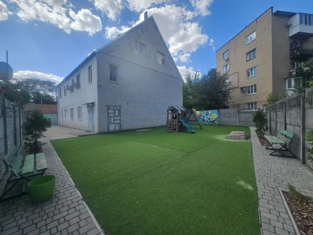 Фото: ✅Продам в центре г.Мелитополь, р-н парка, 2-х этажное здание 317.7 м2-общей площадью