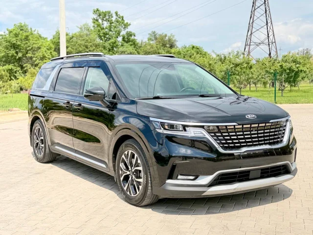 Фото: KIA CARNIVAL