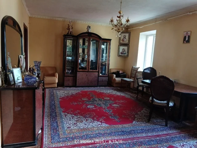 Фото: Продам 3х комнатный Дом на Стройдетале (ориентир ул.Шахтинская). Кухня студия. Газовое отопление. Удобства. Накопительны