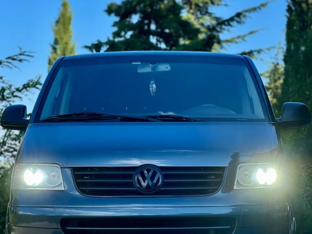 Фото: Volkswagen Caravelle 2008г