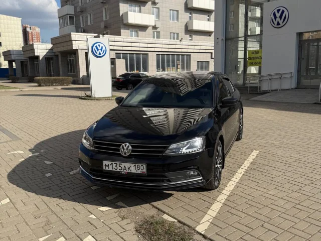Фото: Volkswagen Jetta 1.8AT, 2016 года, комплектация Sport