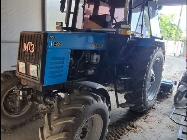 Фото: Продам Мтз 892