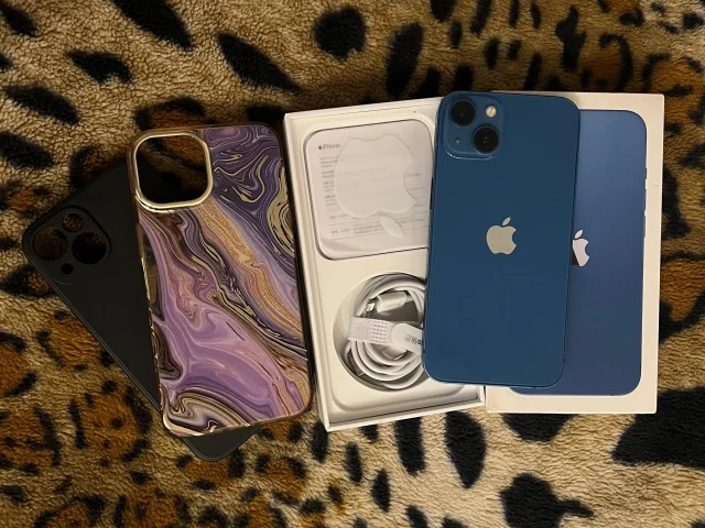 Фото: iPhone 13 Blue 128GB 💙