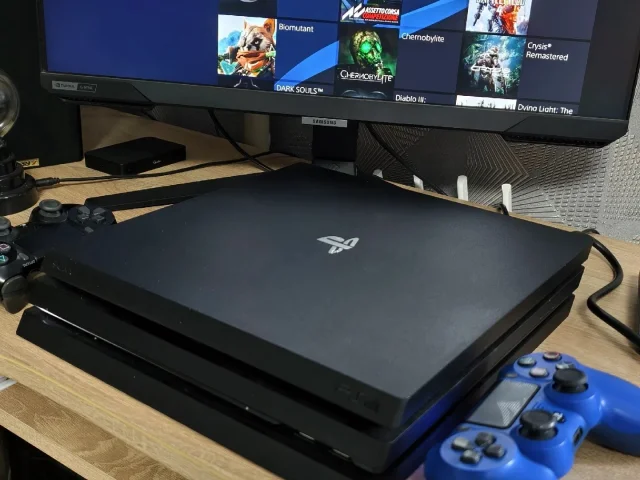 Фото: Продам прошитую PS4 Pro(60fps,4K) 1 Ter, Golden HEN позволяет загружать любые игры бесплатно ,колоссальная экономия , ок