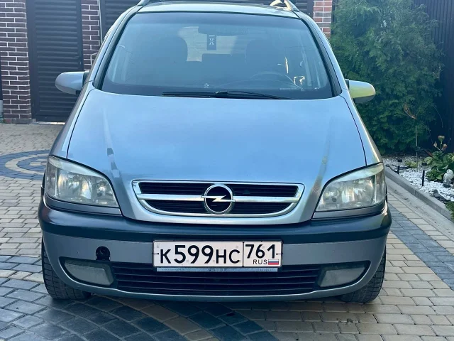 Фото: Opel Zafira конец 2004 г. начало пятого объем двигателя 1.8 бензин полноценный автомат со спорт режимом четыре стеклопод