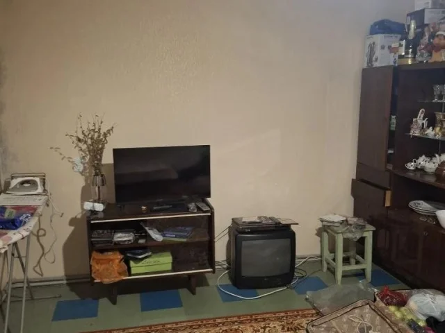 Фото: Продаётся трёхкомнатная квартира в г. Рубежное, 8-ой микрорайон