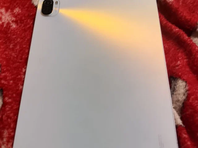 Фото: Продам Xiaomi Pad 5 память 6+4/256 в отличном состоянии родная коробка в комплекте 11.000руб