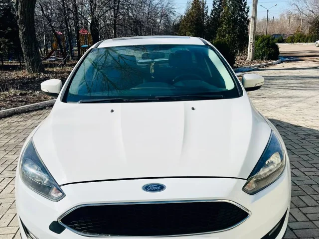 Фото: Ford Focus 3 SEL рестайлинг (чистая американка)
