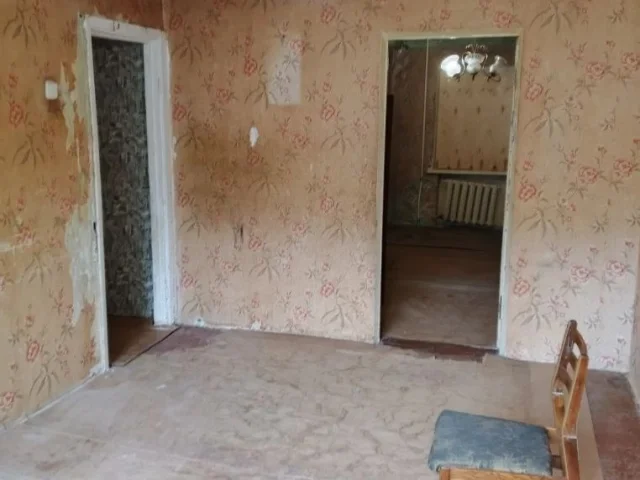 Фото: Продам 4-ком. кв. 65м. 4/5, ул. Волкова 6. Кирпичный дом, квартира не угловая. Комнаты расположены на две стороны. Требу