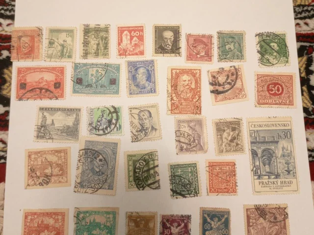 Фото: Подборка ( лот) из 31 ой старой почтовой марки Чехословакии 1910-1950х годов без повторов ( см. фото) . Цена за все 31 ш