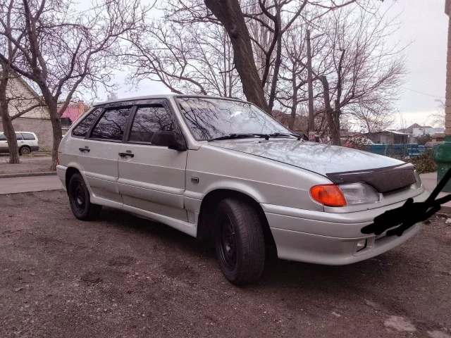 Фото: Продам свою 14 оформлена на меня. Мотор коробка агонь🔥 Сел полетел. Цена 240т.р. Остальные вопросы по тел торг приветств