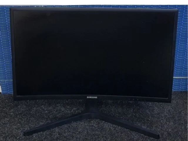 Фото: Монитор Samsung c24fg73fqi(24 дюйма,fullhd,144гц,va)