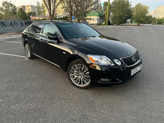 Фото: Продам Lexus GS 350. Полный привод 4WD. Авто в хорошем состоянии . Мотор масло не берёт. АКПП работает хорошо. Салон чис