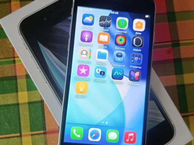 Фото: iPhone se 2022 128 gb
