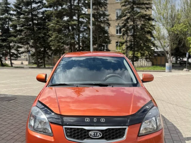 Фото: Kia Rio 2010г