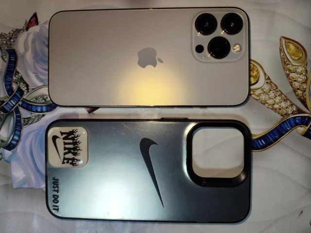 Фото: Обменяю 💛iPhone 13 Pro 128GB АКБ 78% в идеальном состоянии(есть потертости на корпусе),не вскрытый