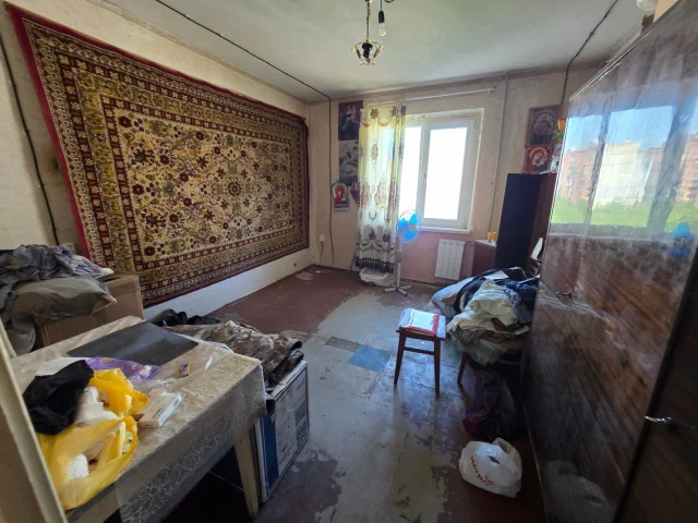 Фото: 2 комнатная 53м2 кв. Героев Сталинграда, Артемовский рн, Луганск