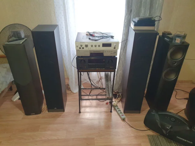 Фото: В продаже усилители, колонки, ресиверы