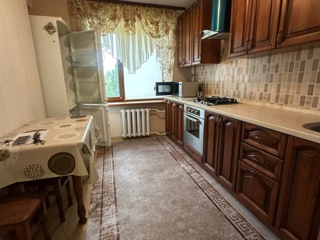 Фото: ❗️❗️❗️Сдам в аренду просторную 2-х комнатную квартиру ,расположеную на Микрорайоне кинотеатр Победа