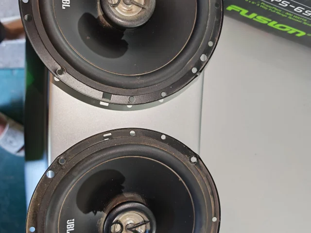 Фото: Продам динамики Jbl 16" в отличном состоянии играют хорошо