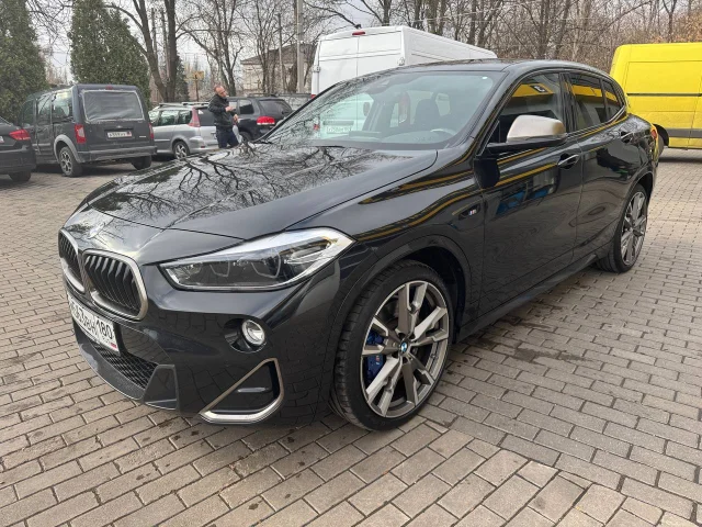 Фото: BMW X2M35i. 306 л.с