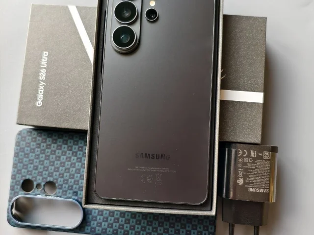 Фото: Samsung S26 Ultra 12/256. Черный . Полный комплект с хорошим чехлом и блочком. Цена 69 тыс. Донецк