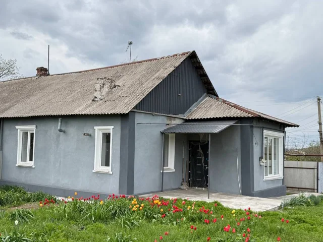 Фото: Продается Дом в городе Брянка. На улице Ростовская