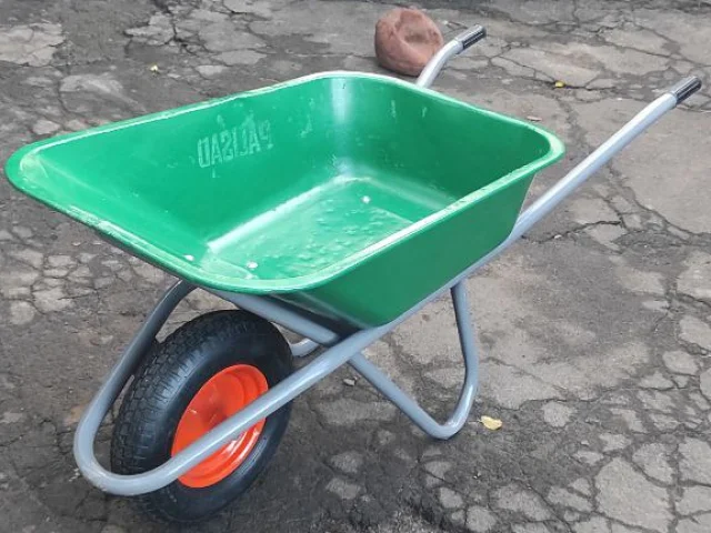 Фото: Продам . Садовую Тачку